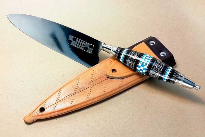 Cuchillo canario azul con vaina