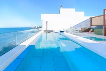 Villa con piscina en Las Palmas
